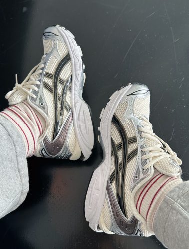 【🔥이달의 핫 아이템】Asics Gel-Kayano 14  아웃도어 기능 Y2K 빈티지 스트리트 블랙 화이트 실버 1201A019-108 photo review